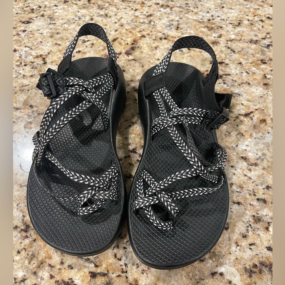 Women’s Chaco Sandals-10W